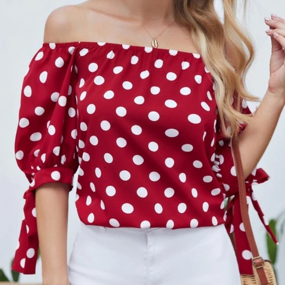 Off The Shoulder Polka Dot Top - Picture 4 of 6